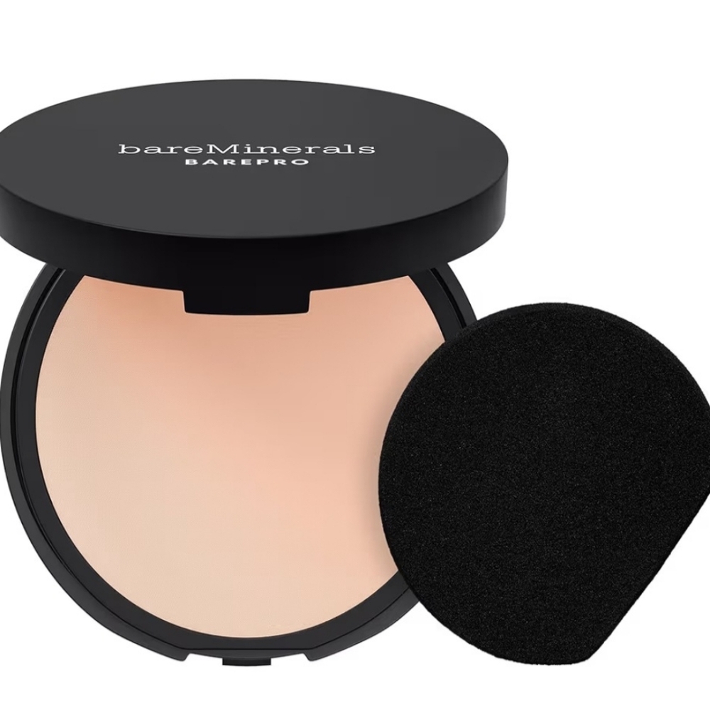 Bare Minerals BAREPRO® 16HR Skin-Perfecting Powder Foundation, Fair 10 Warm